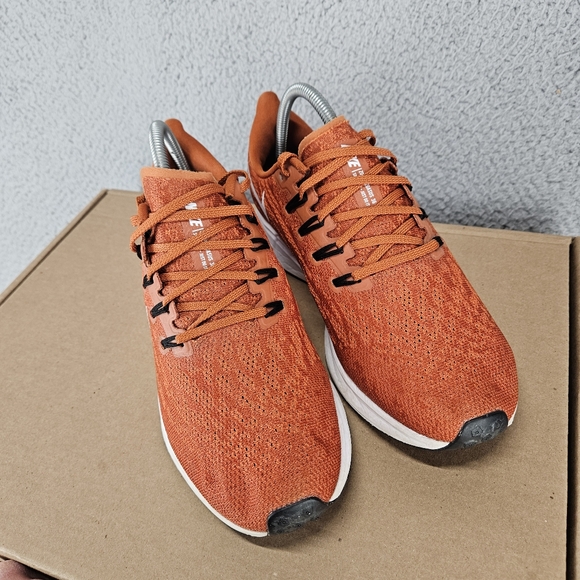 NIKE Women's Air Zoom Pegasus 36 Size 7.5 Running Shoes Orange White BV1773 802 - Picture 2 of 5
